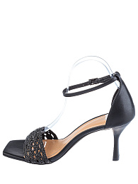 957012/08-02 Босоножки